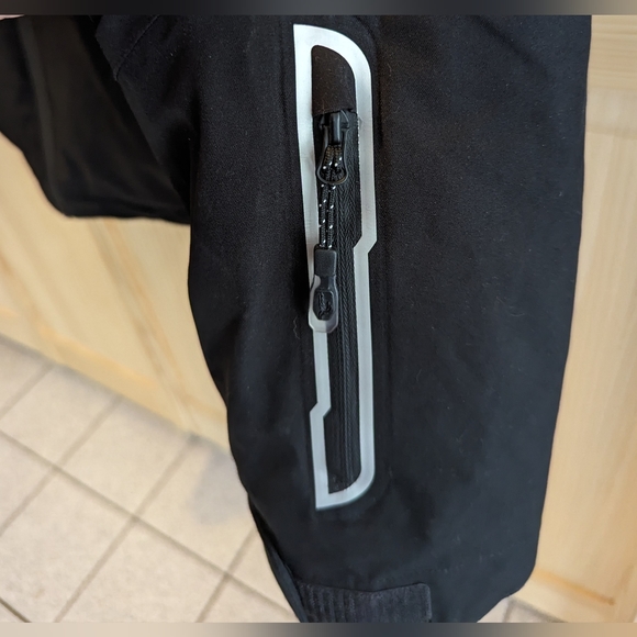 Men's Pelliot Ski Jacket - Picture 4 of 6